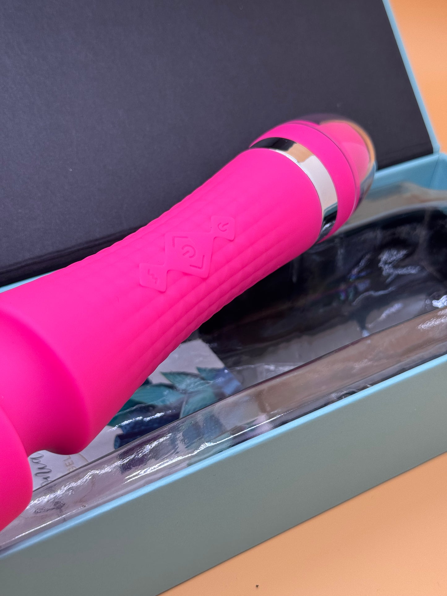 Double ended wand with Vibrating Tongue