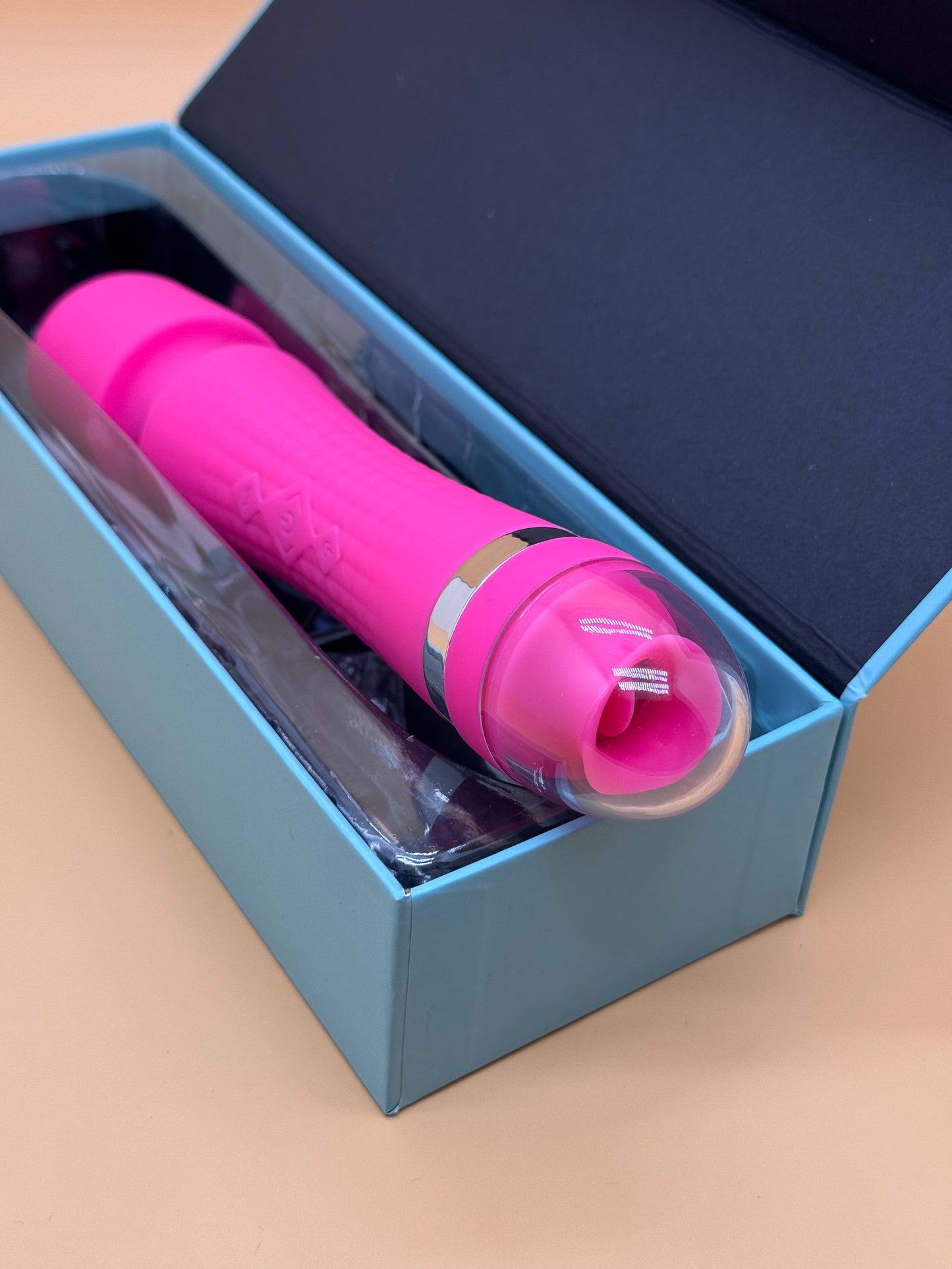 Double ended wand with Vibrating Tongue