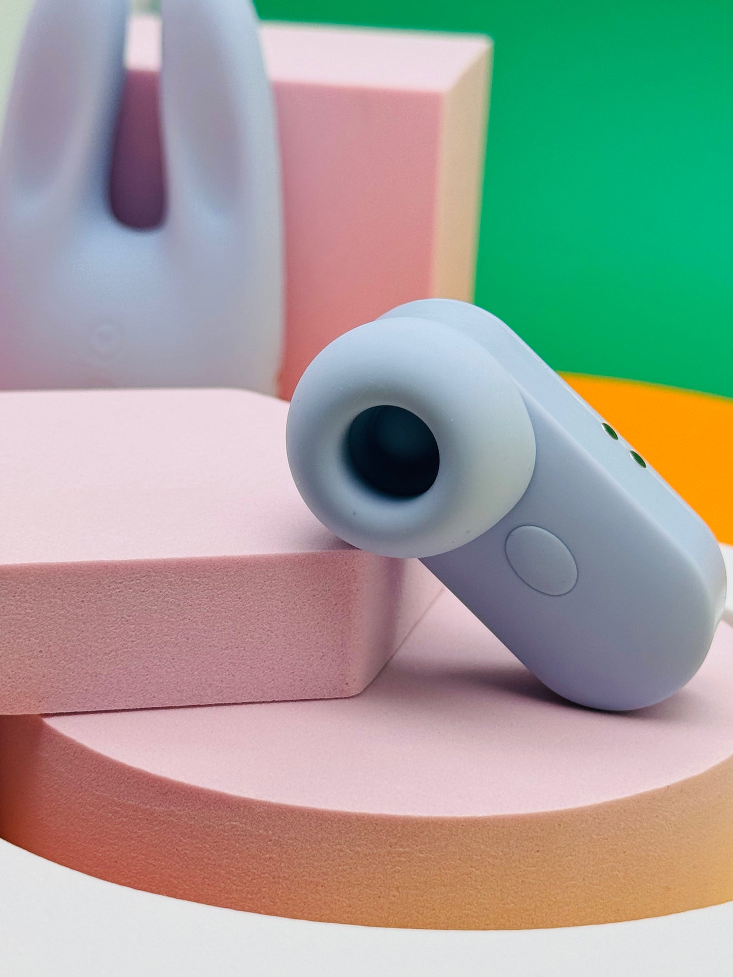 2 in 1 sucking vibrator